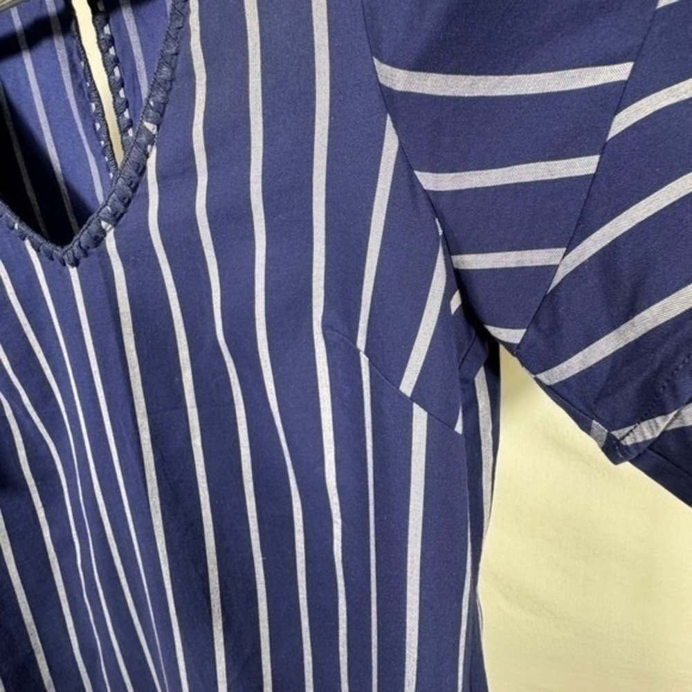 Tommy Bahama Dress M Medium Blue White Vista Stripe V Neck Flutter Sleeve Casual - Picture 8 of 16
